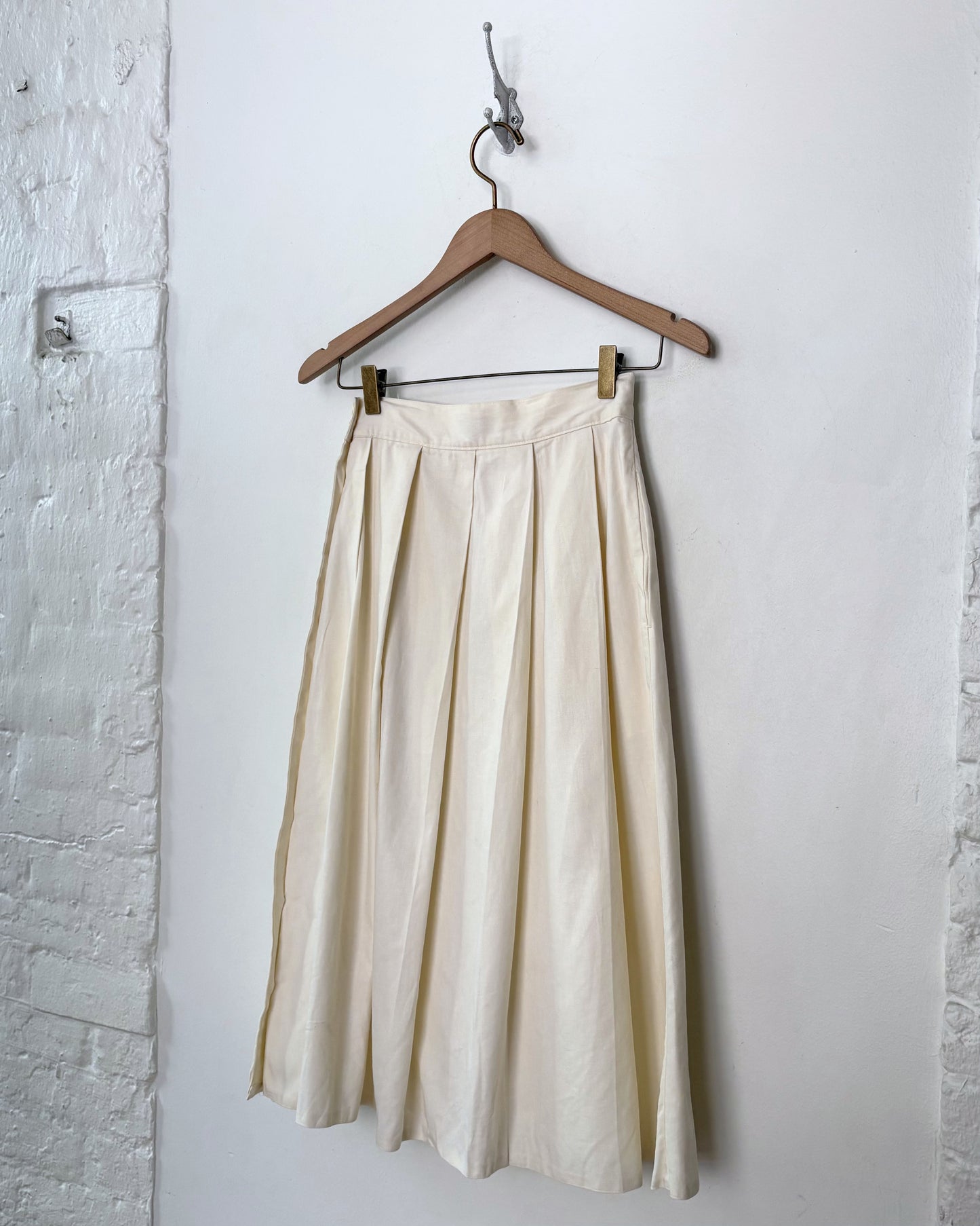 Calvin Klein Studio Skirt 24"
