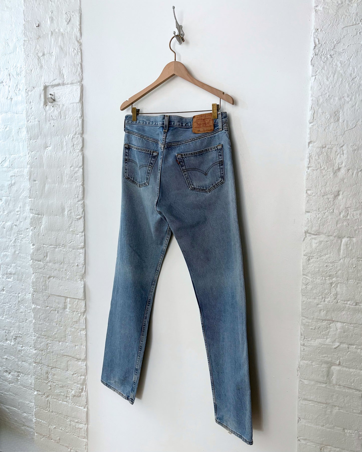Vintage Levi's 501 (32x33)