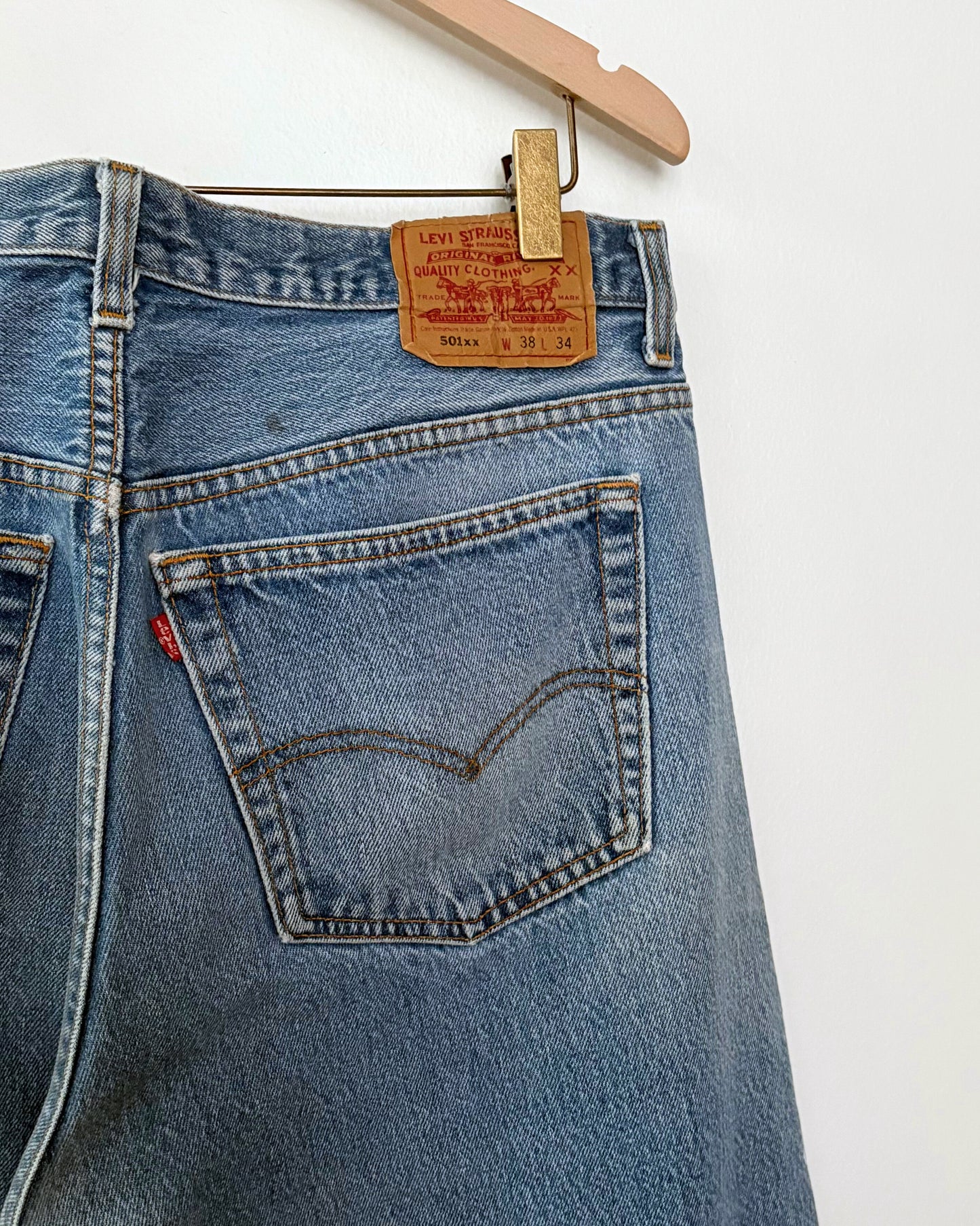 Vintage Levi's 501 (36x32)