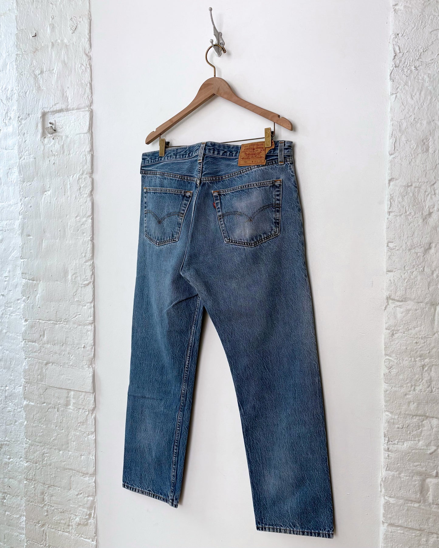 Vintage Levi's 501 (36x29)