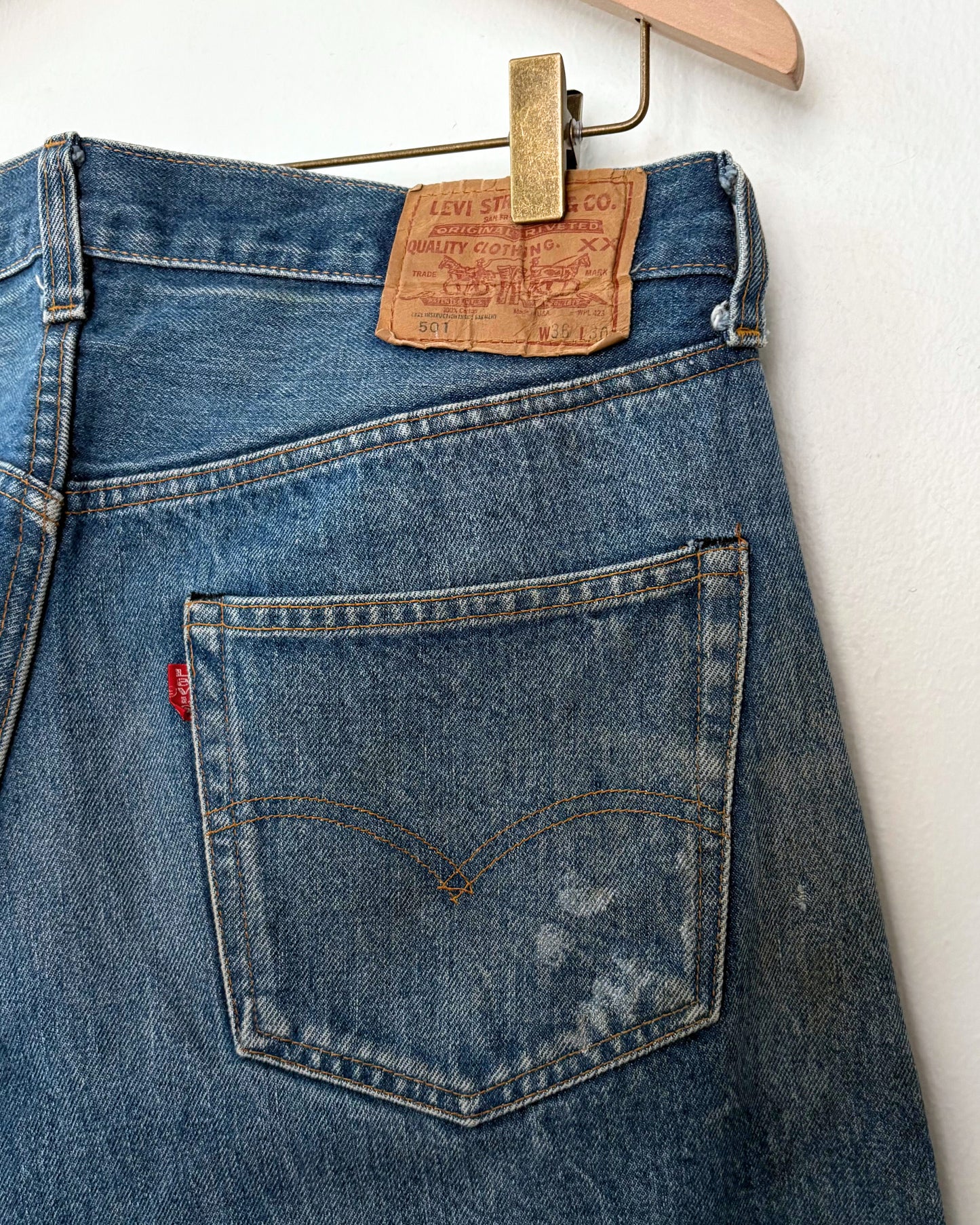 Redline Selvedge Levi’s 501 (33x27)