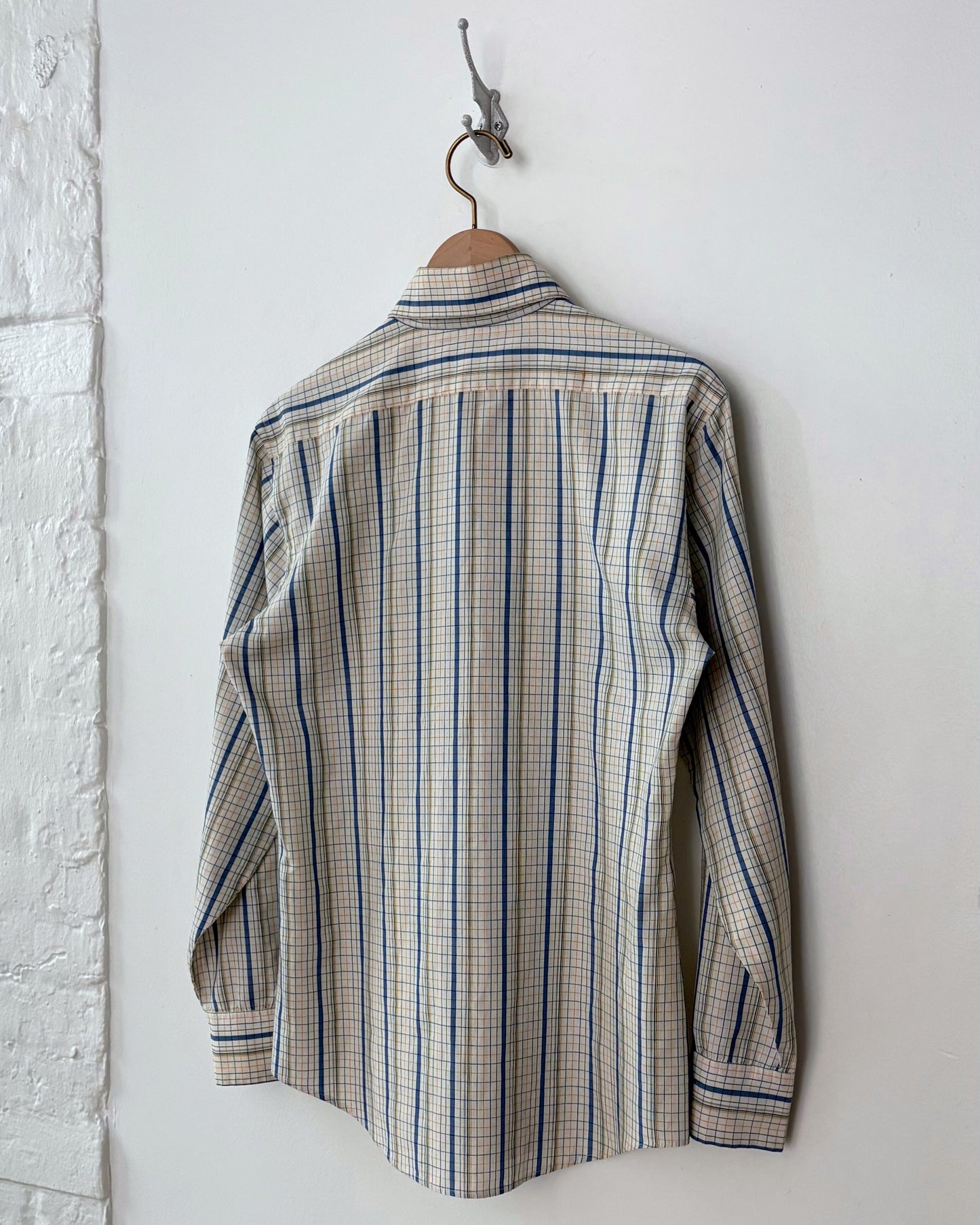 Tres Pres du Corps Button Down