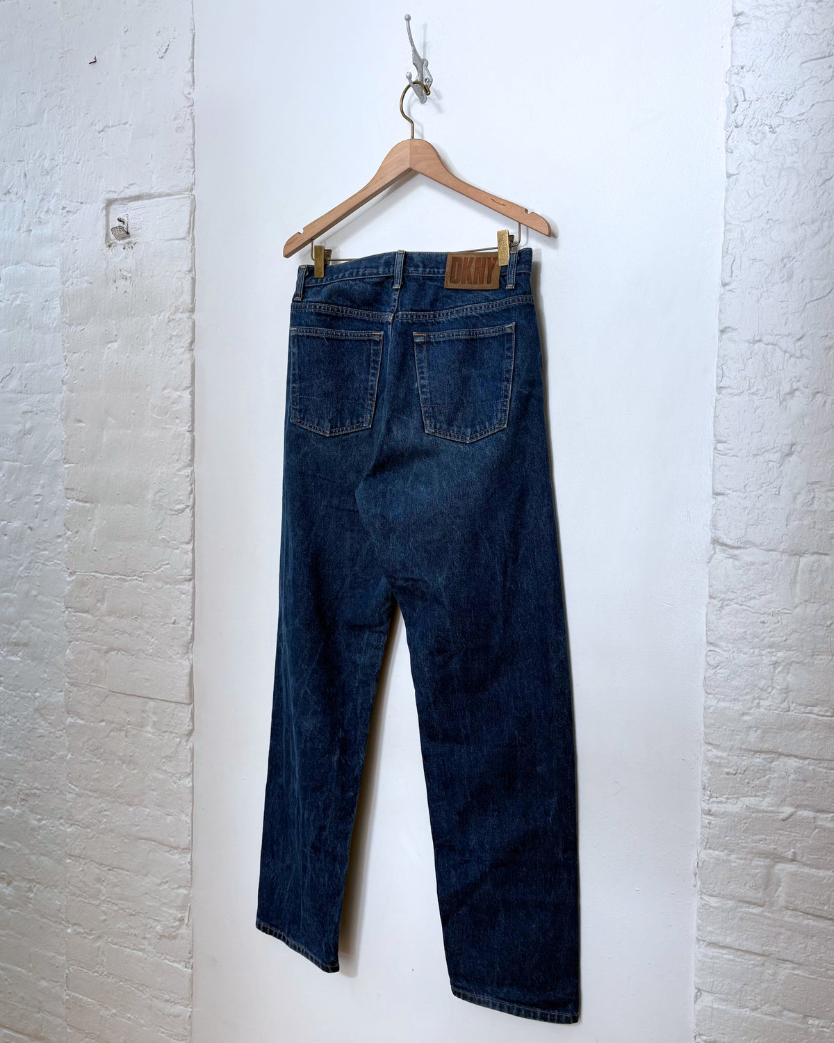 DKNY Denim 31"