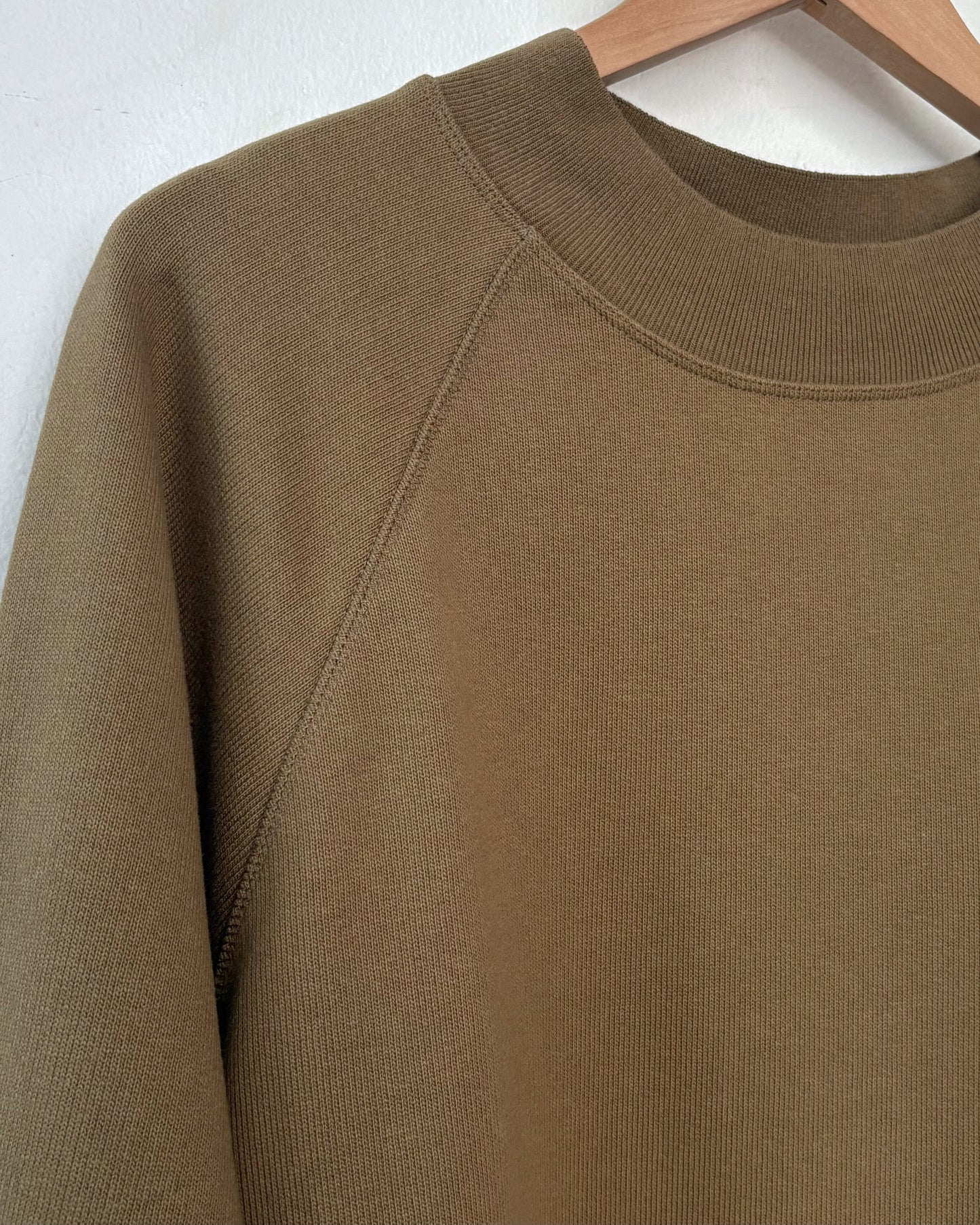 MHL Mockneck