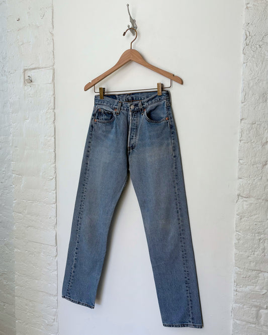 Vintage Levi's 501 (25x28)