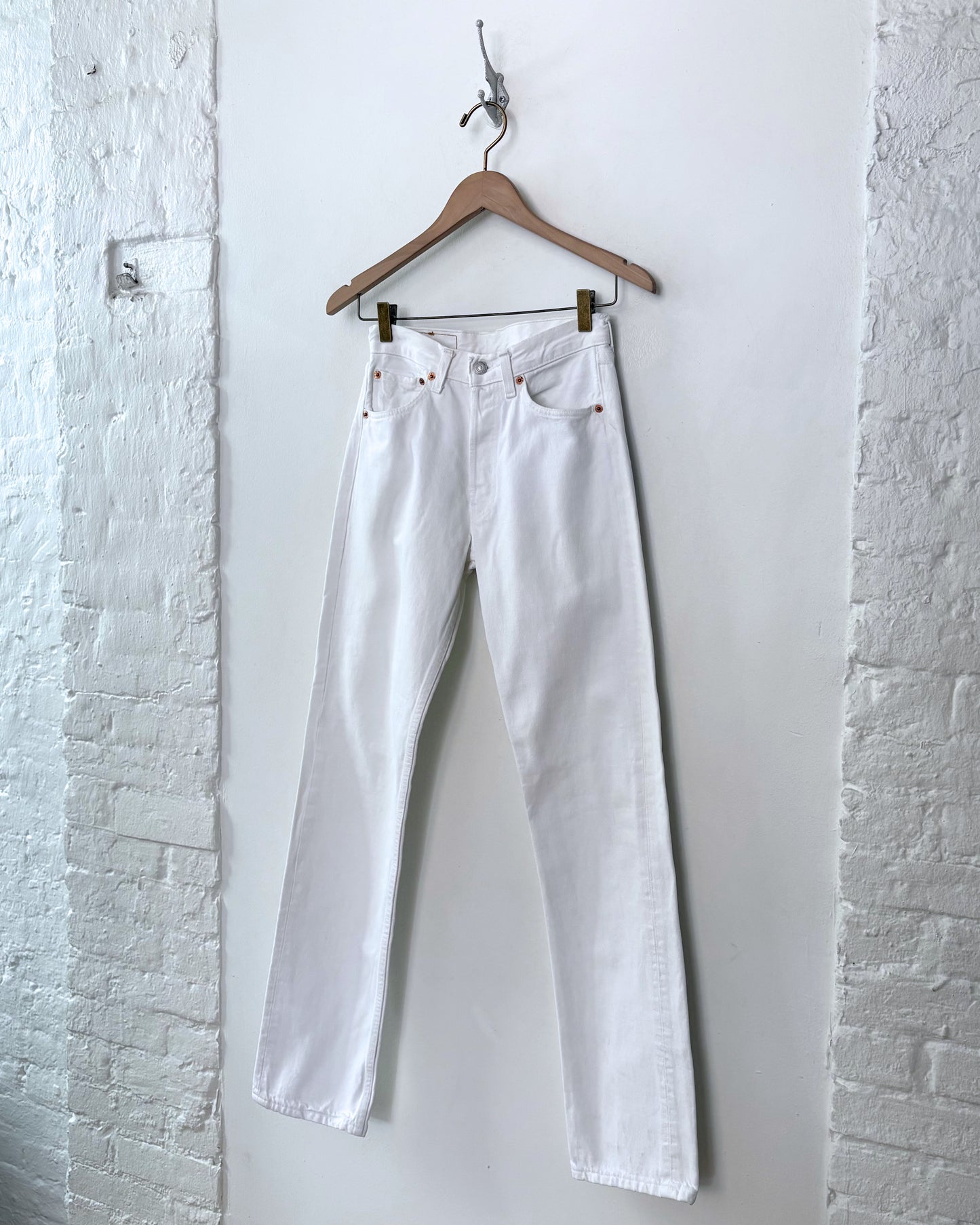 Vintage Levi's 501 (26x33)