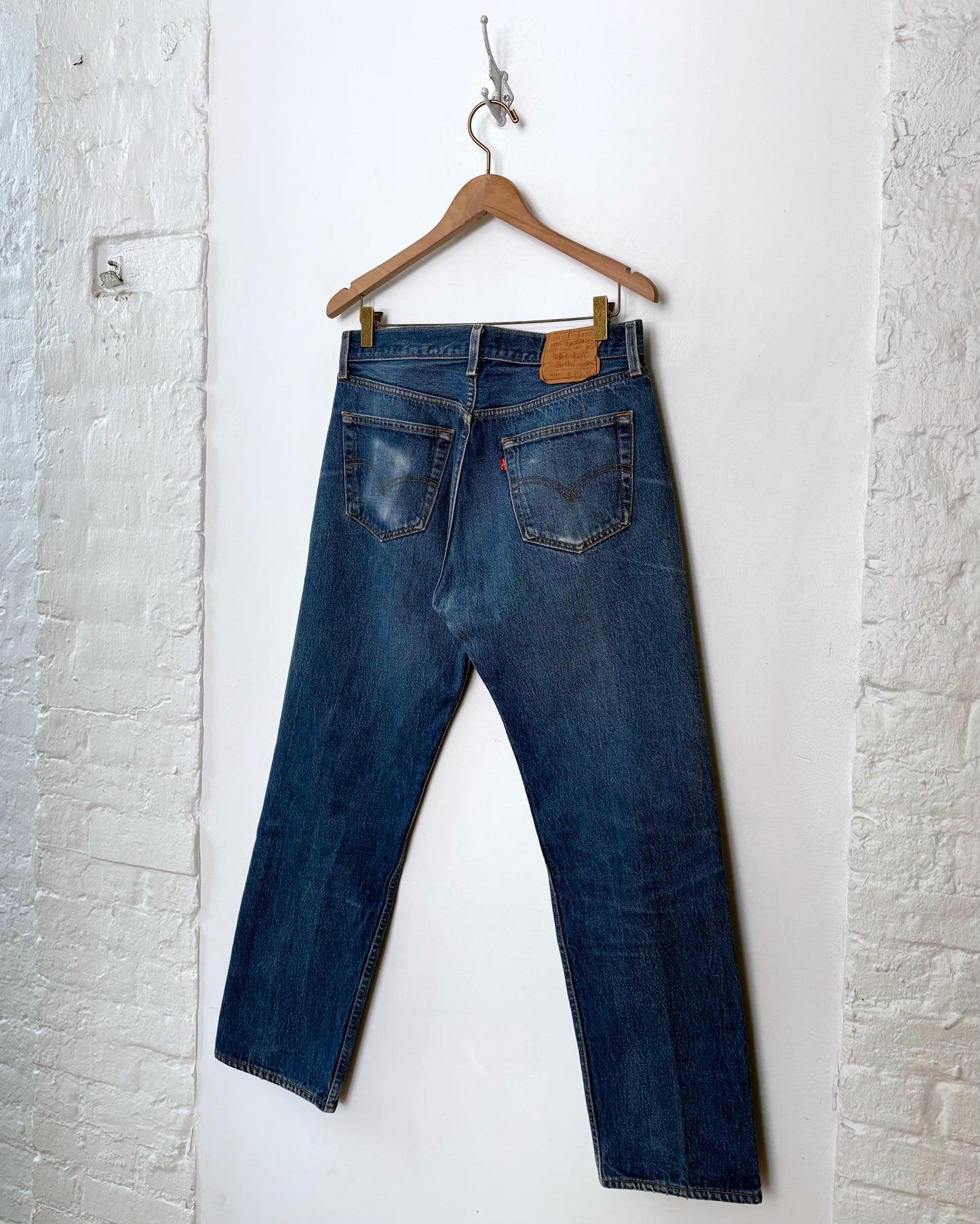 Vintage Levi's 501 (32x30)