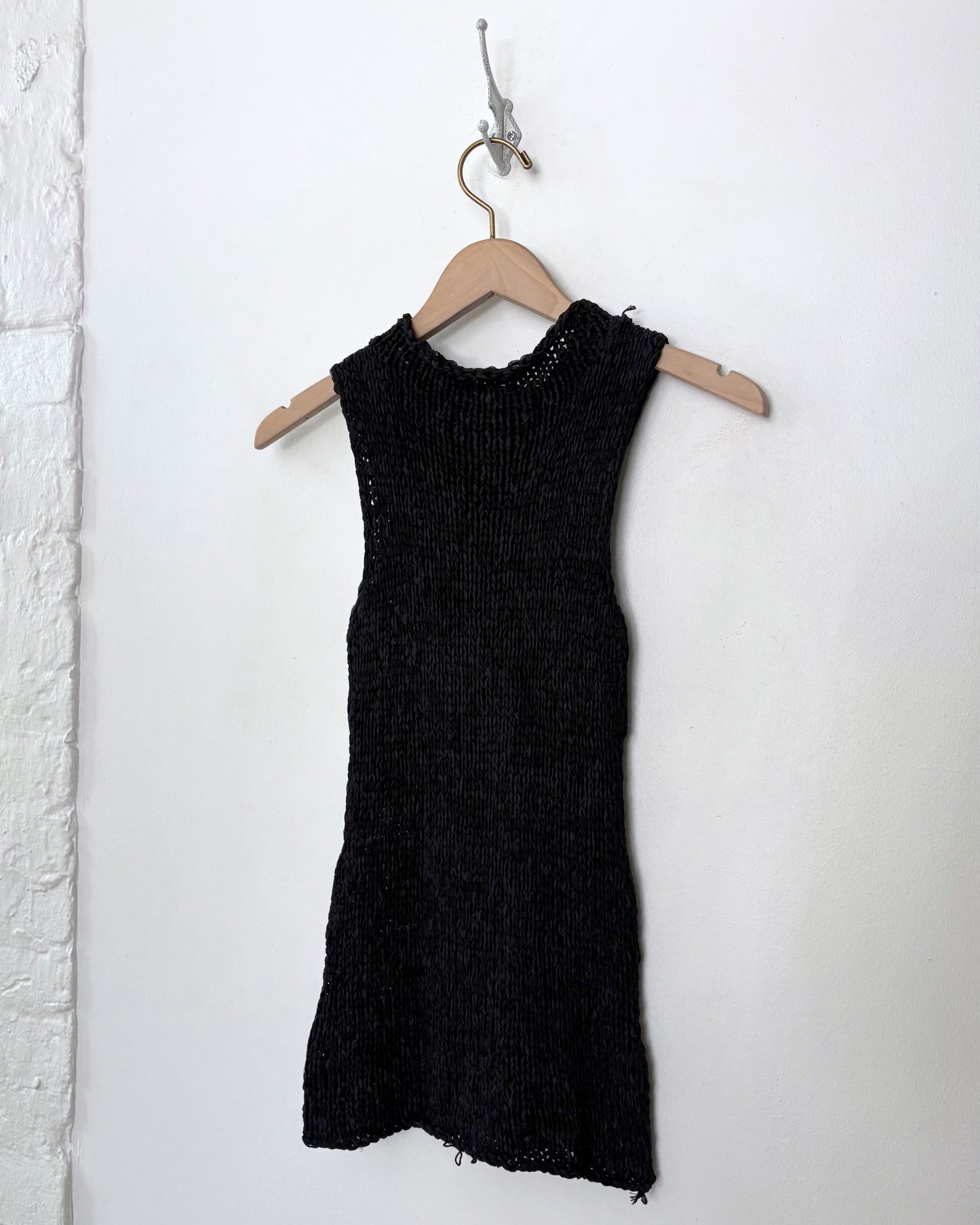 Donna Karan Sleeveless Knitwear