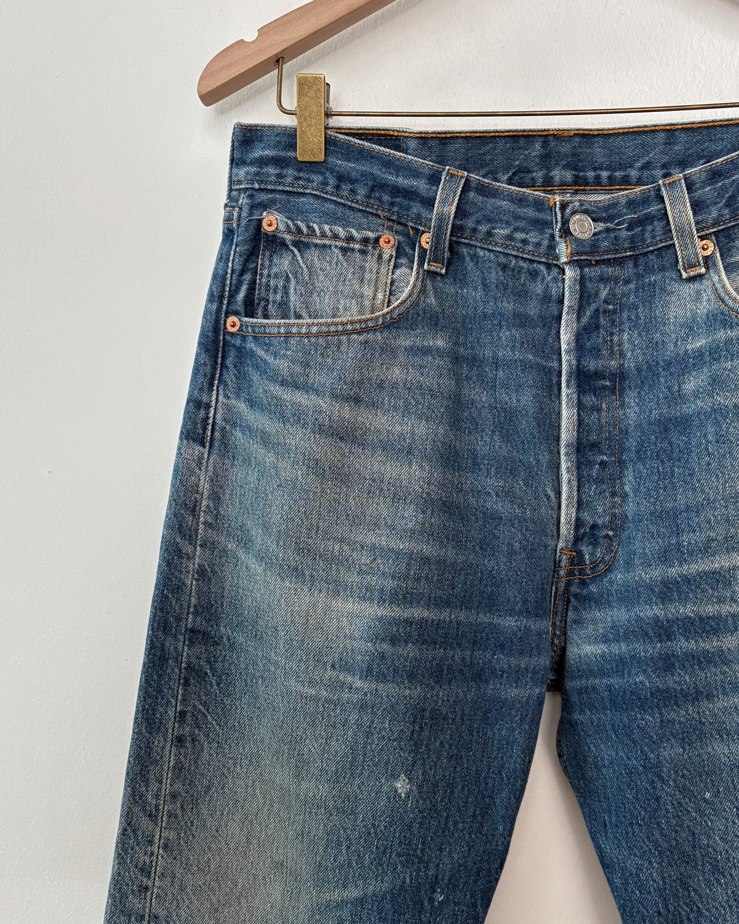 Vintage Levi's 501xx (32x28)