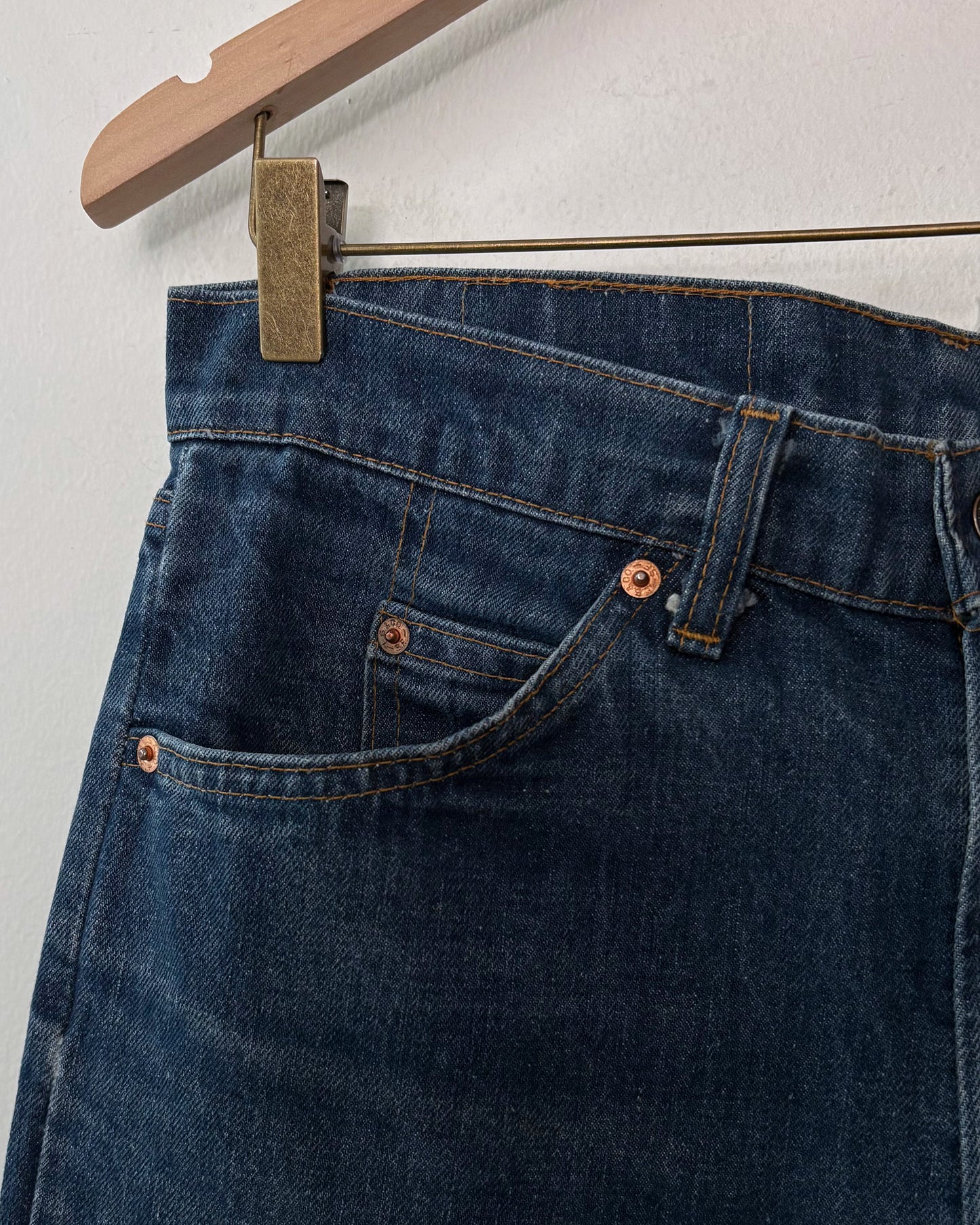1980s Orange Tab Levi's 505 (32x26)
