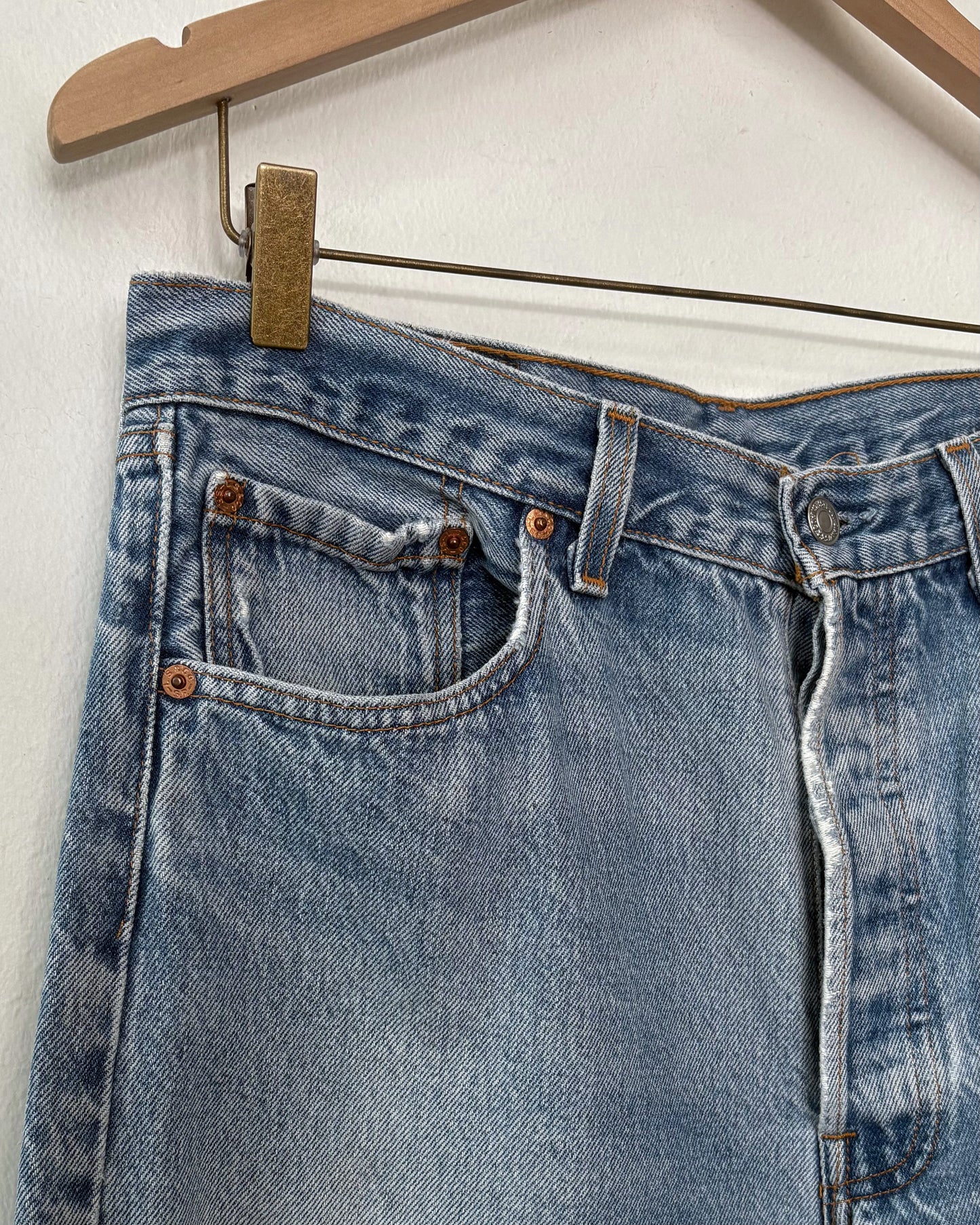 Vintage Levi's 501 (33x30)