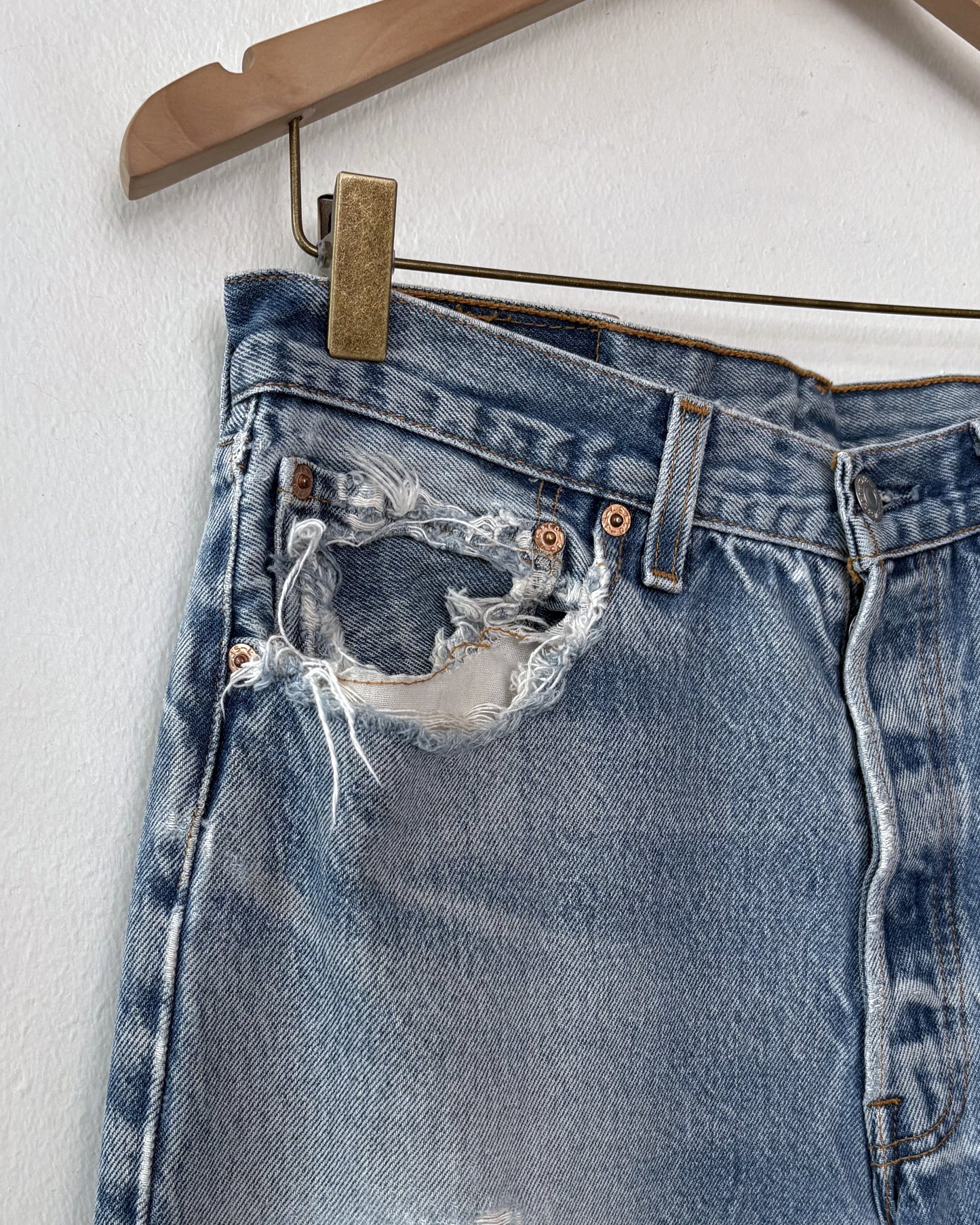 Vintage Levi's 501 (30x32)