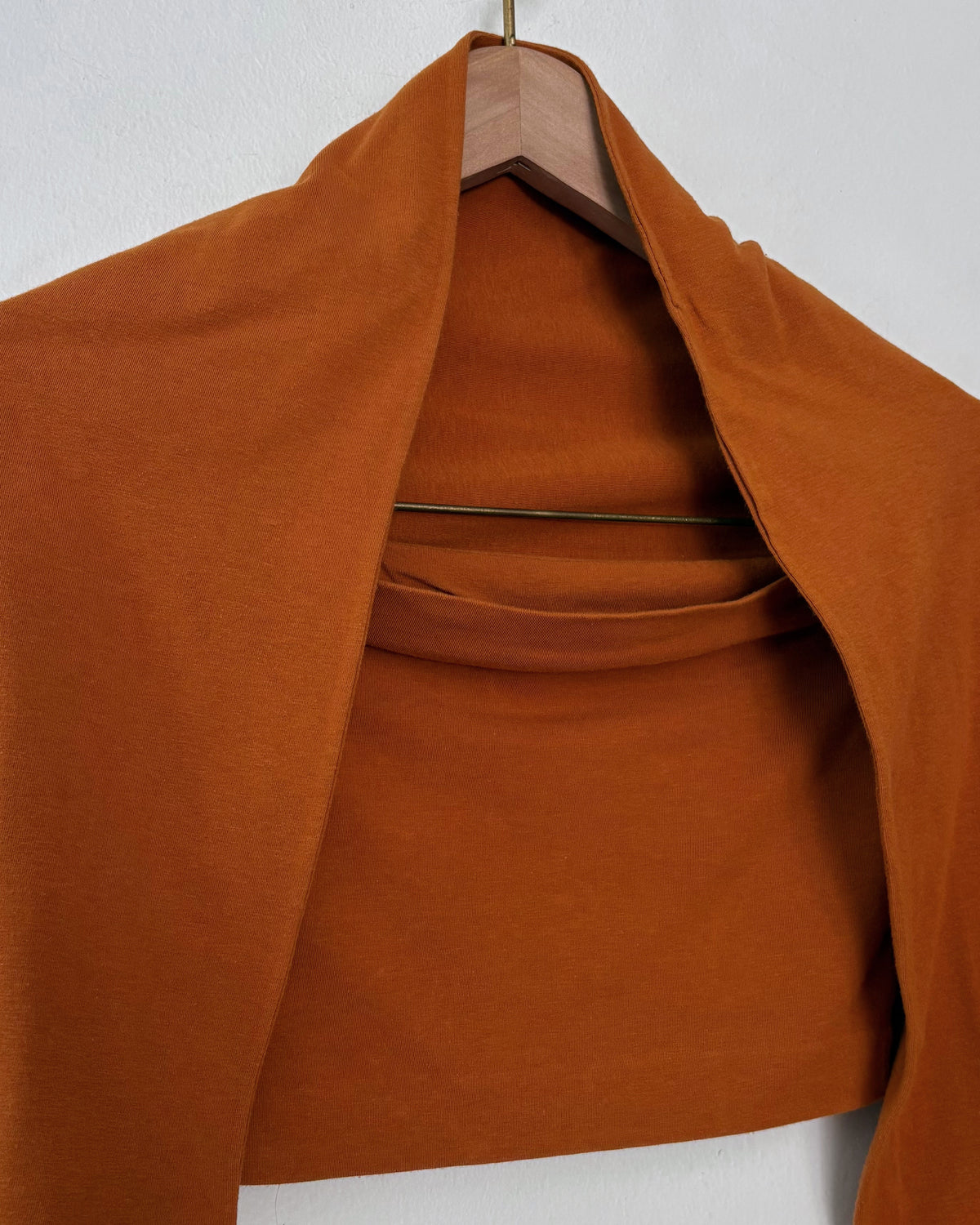 Romeo Gigli Shrug