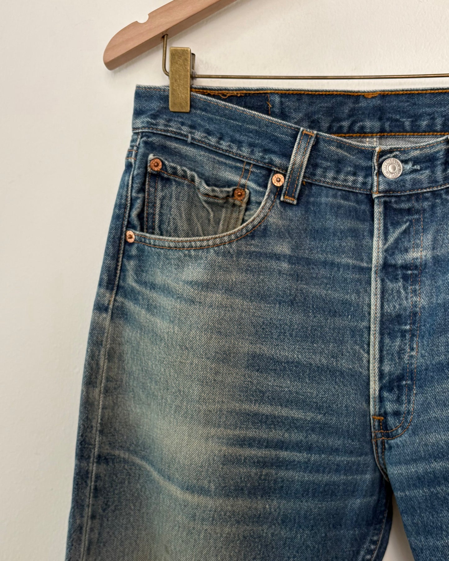 Vintage Levi's 501xx (31x27)