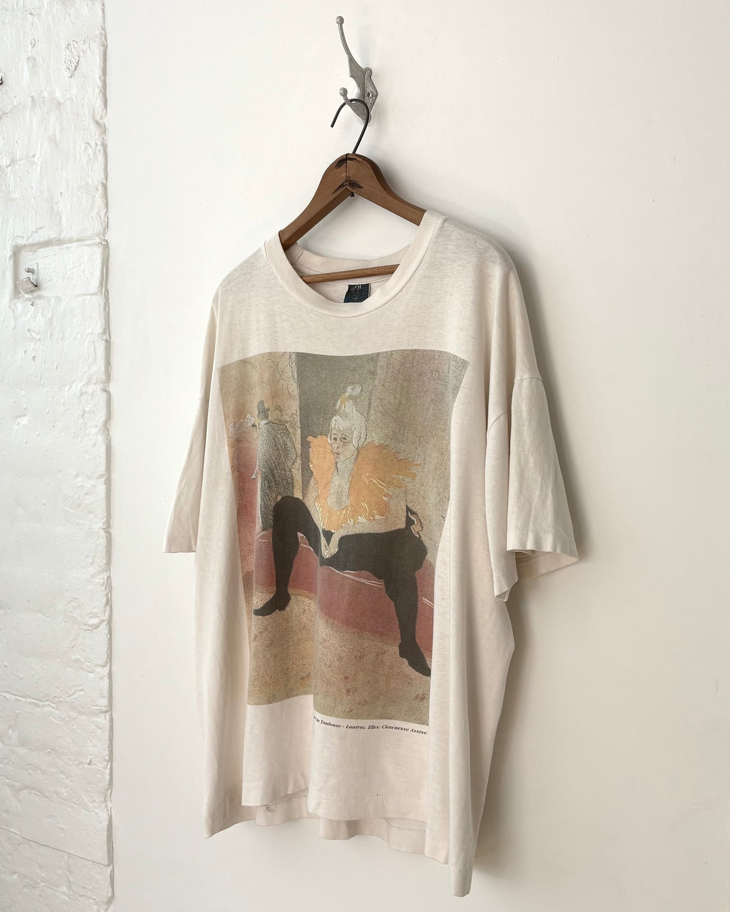 Toulouse Tee