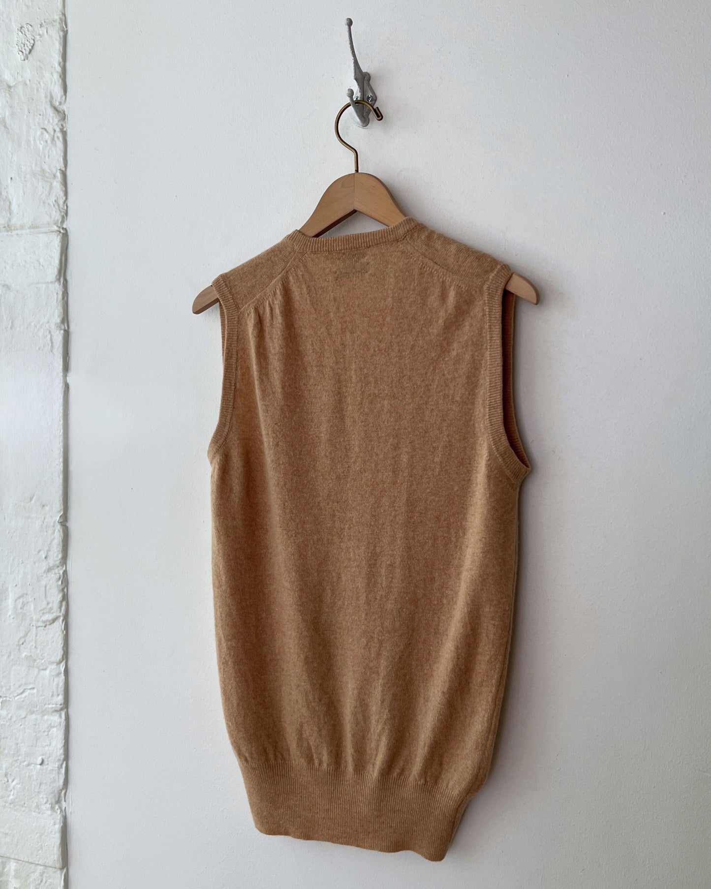 Saks Vest