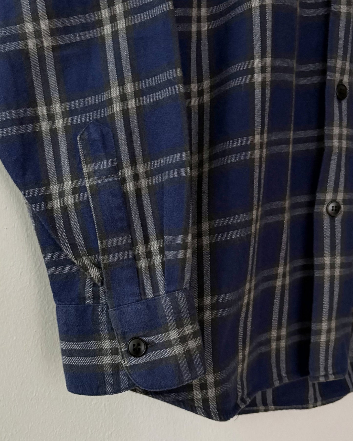 Agnes B. Homme Flannel