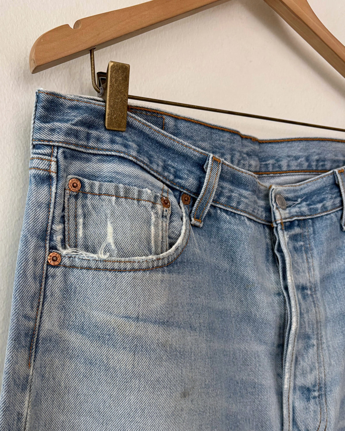 Vintage Levi's 501 (36x34)