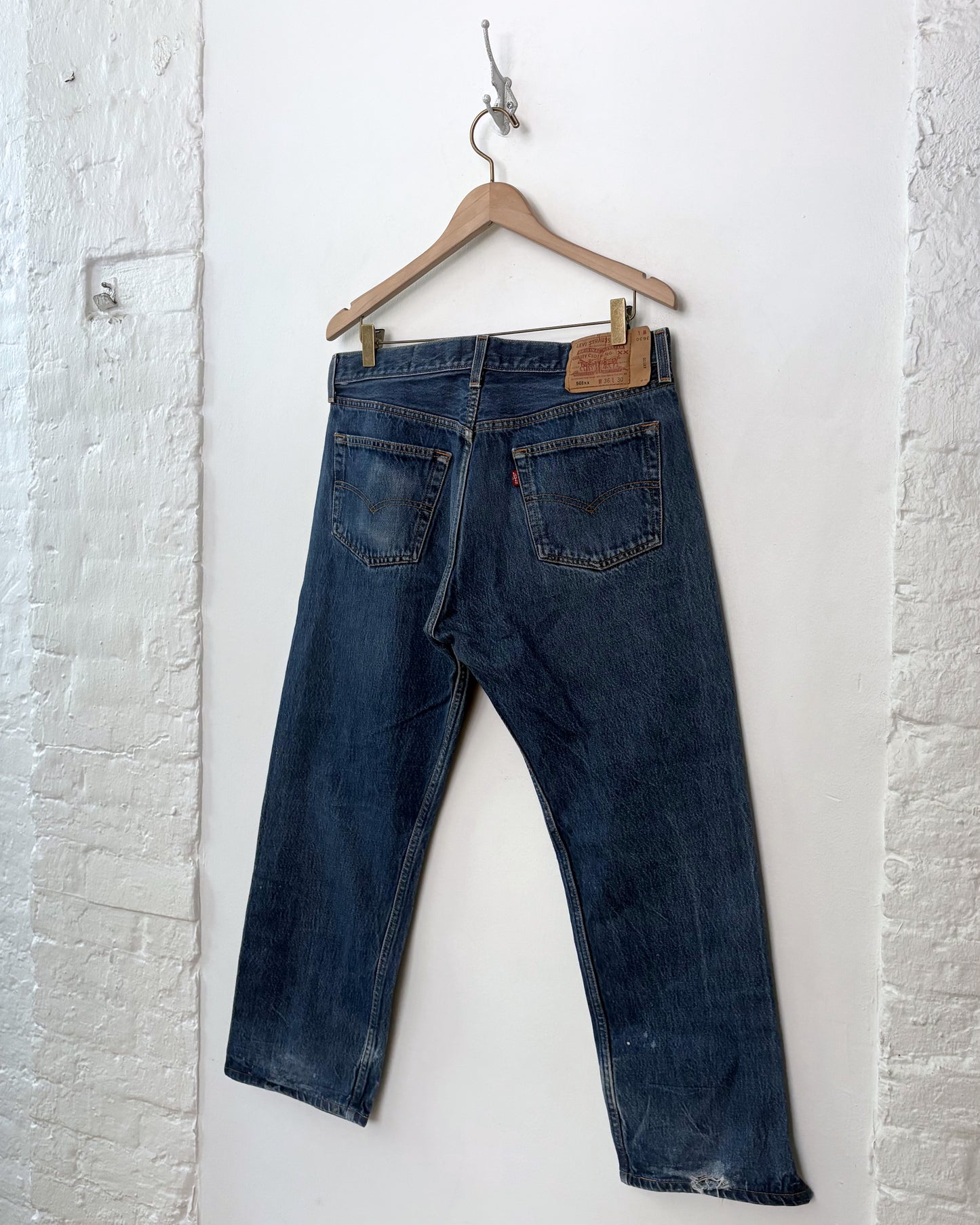 Vintage Levi's 501 (35x27)