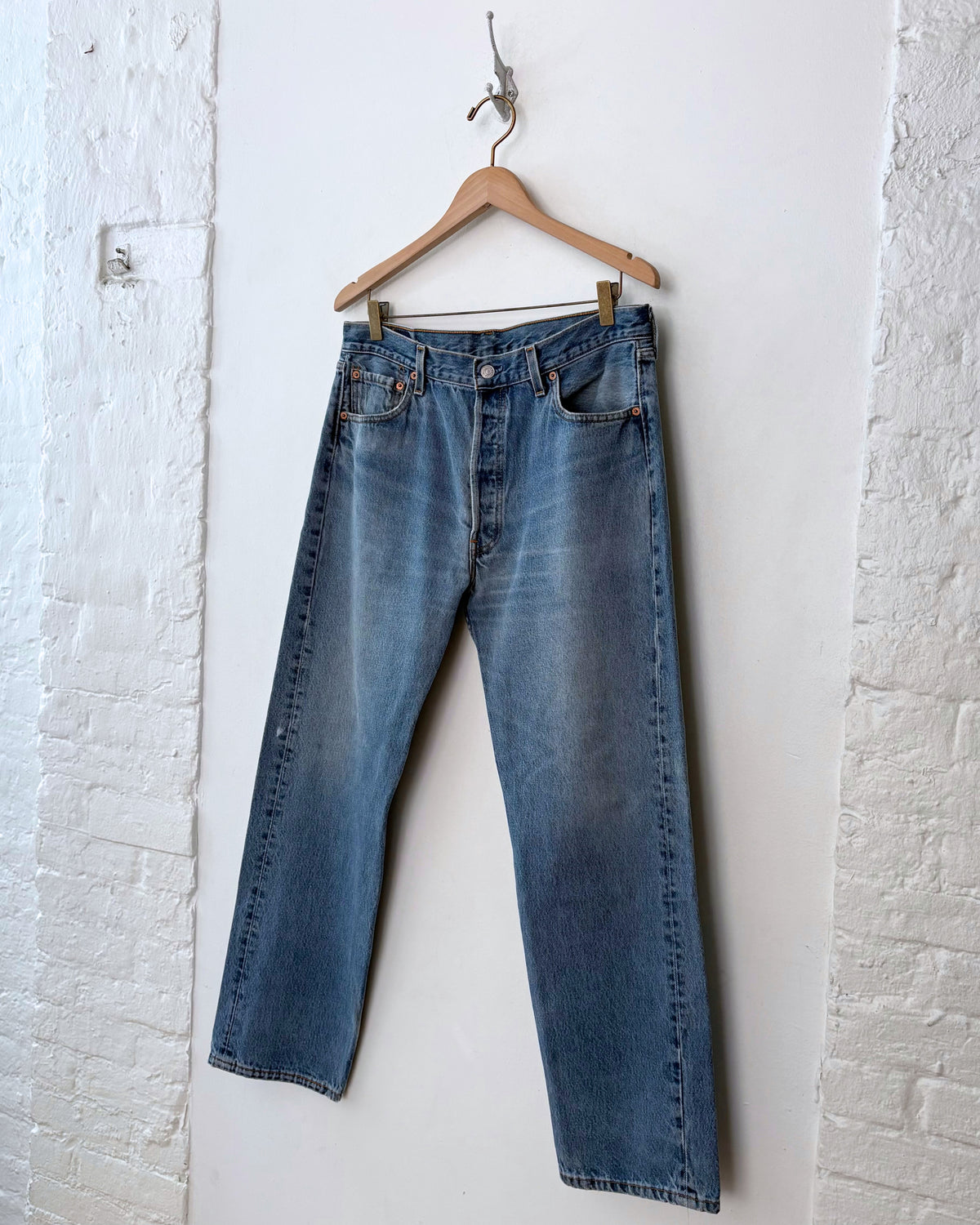 Vintage Levi's 501 (35x28)