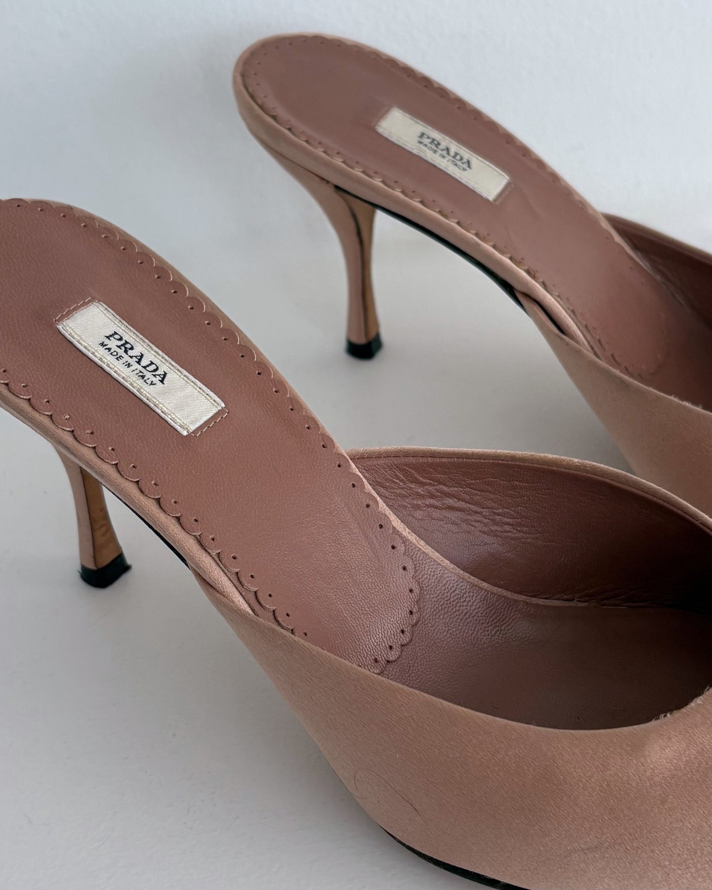 Prada Pumps