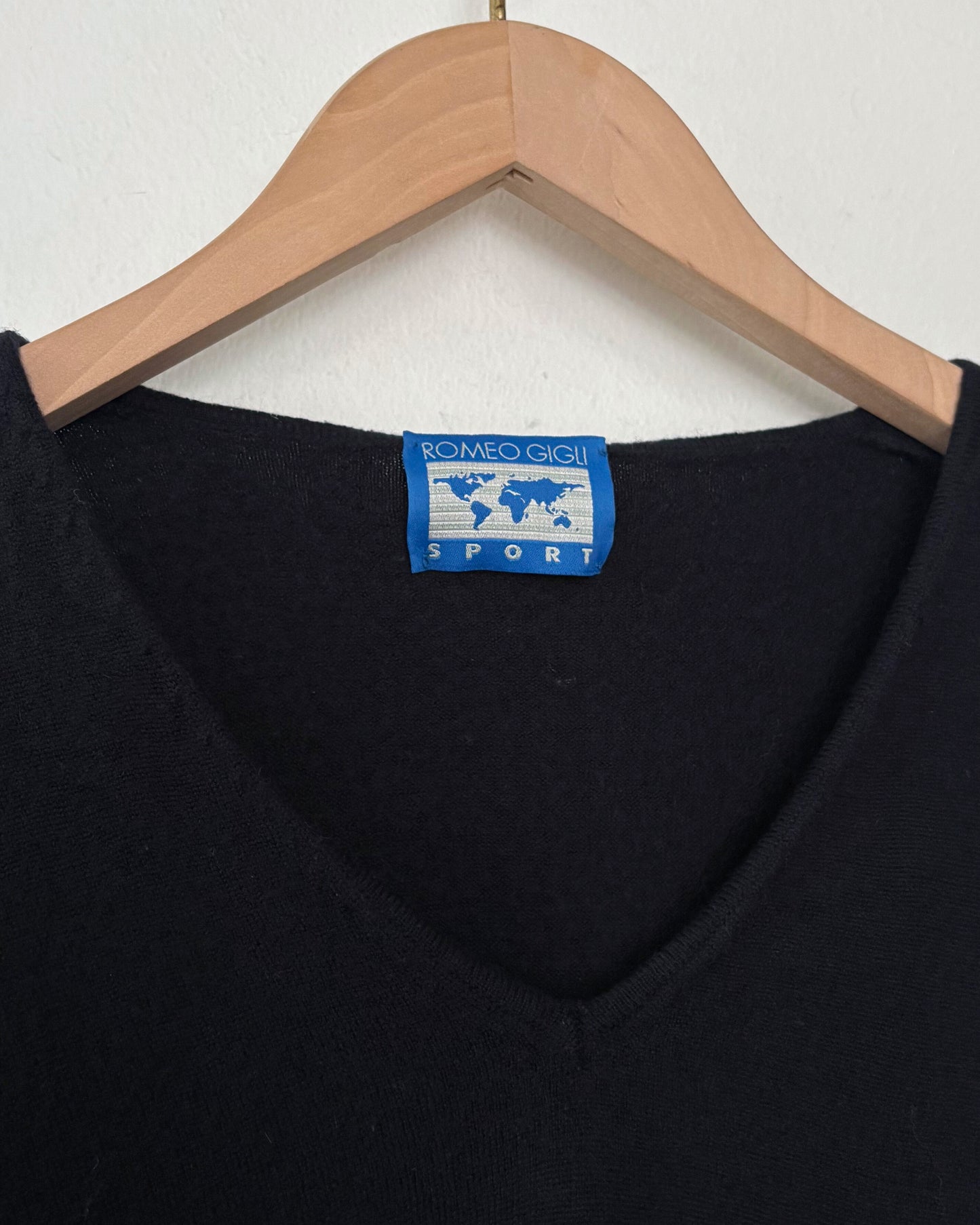 Romeo Gigli Knitwear