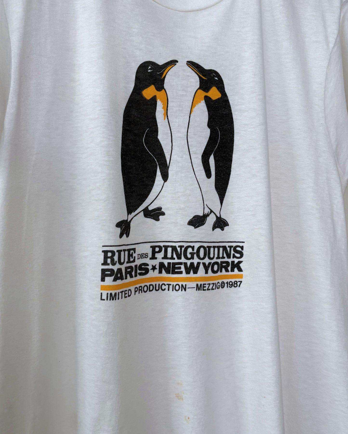 Rue des Pingouins Tee
