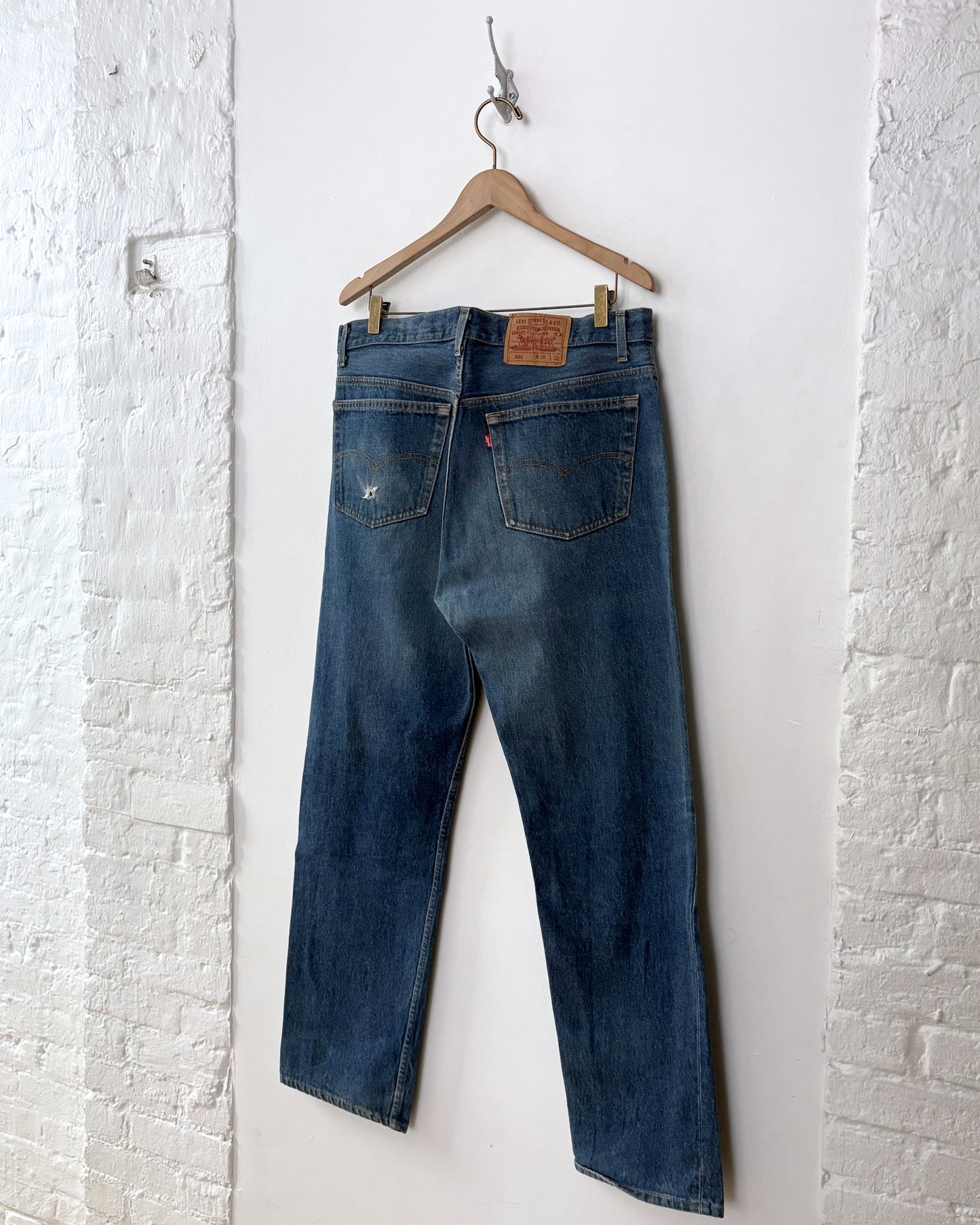 Vintage Levi's 501 (37x31)