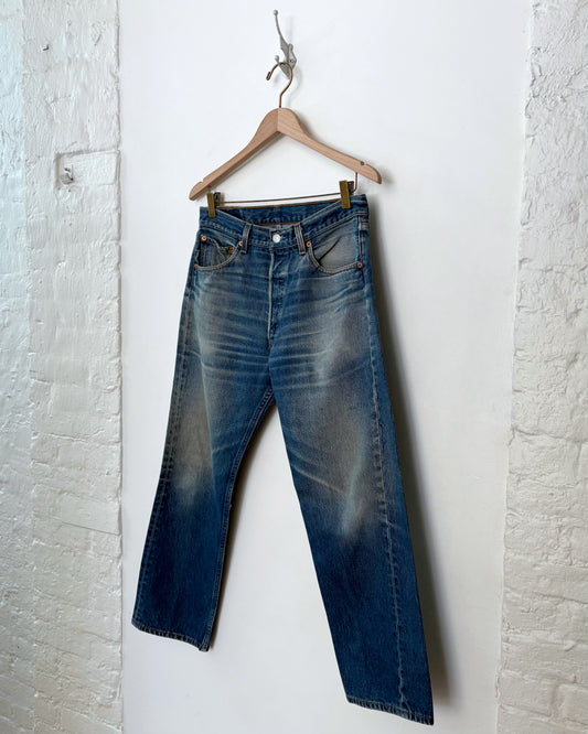 Vintage Levi's 501xx (31x27)