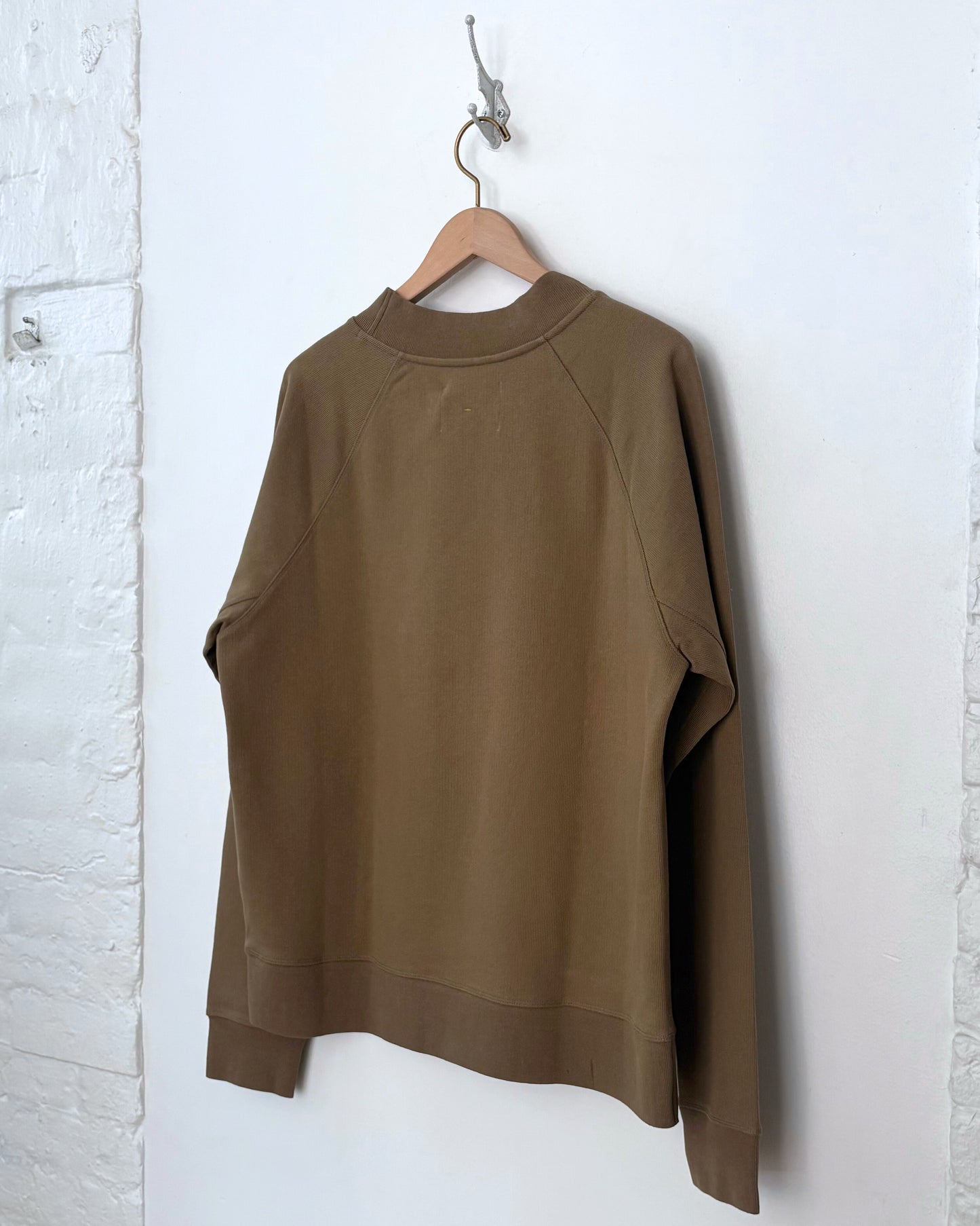 MHL Mockneck